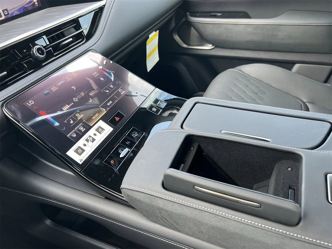 2026 INFINITI QX80 Autograph - Photo 17
