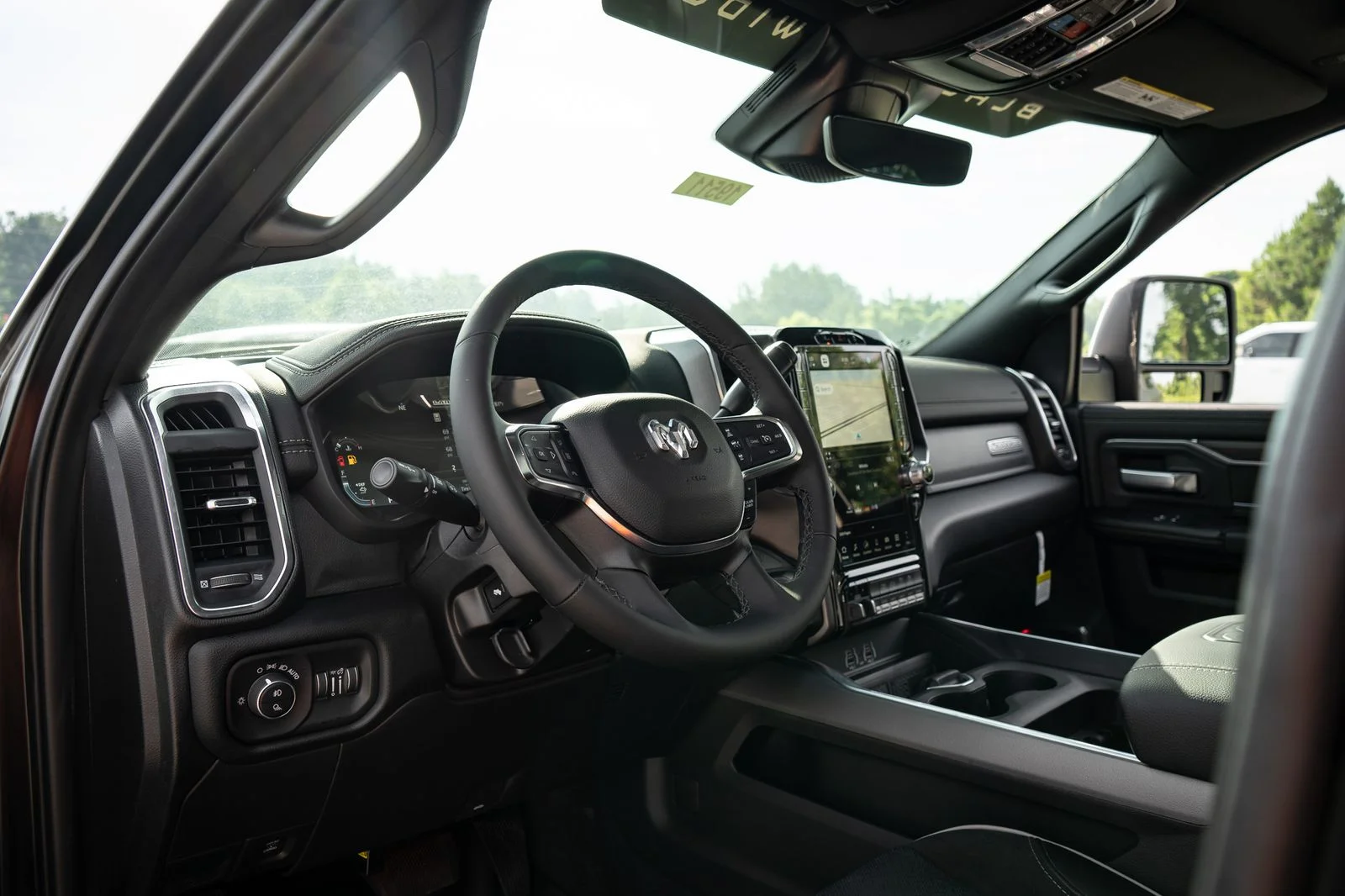 New 2026 Diamond Black Crystal Pearl-Coat Exterior Paint RAM Laramie with Black Widow Package image 23