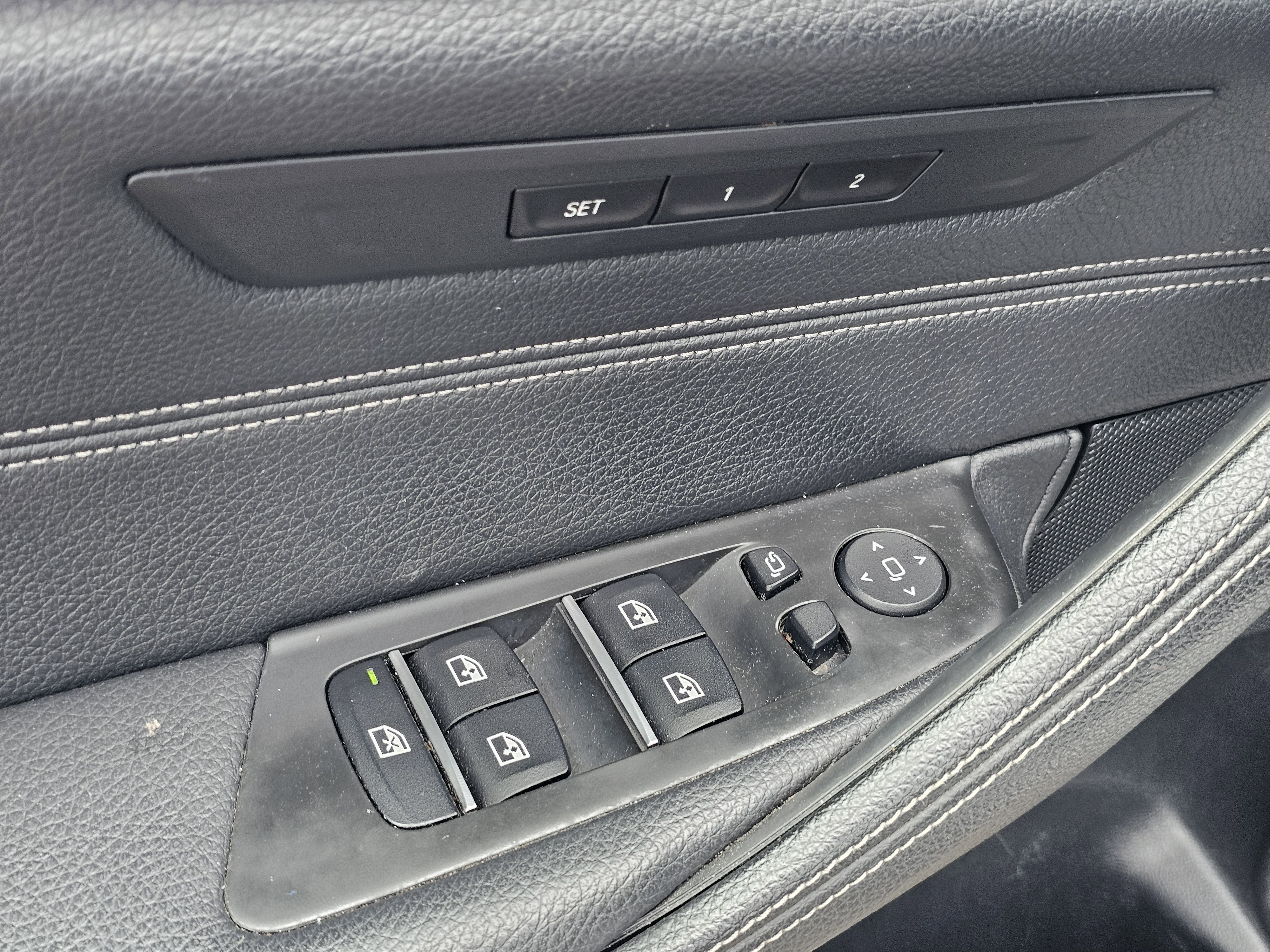 2019 BMW 5 Series 530e - Photo 15