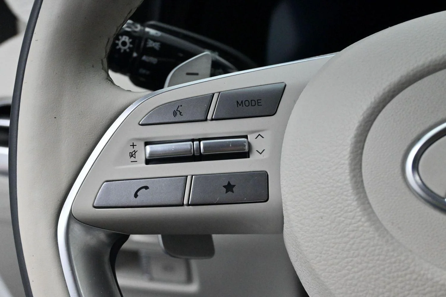 Used 2024 Hyper White Hyundai Calligraphy image 20