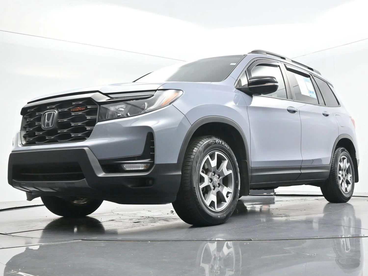 Used 2022 Sonic Gray Pearl Honda TrailSport AWD image 54