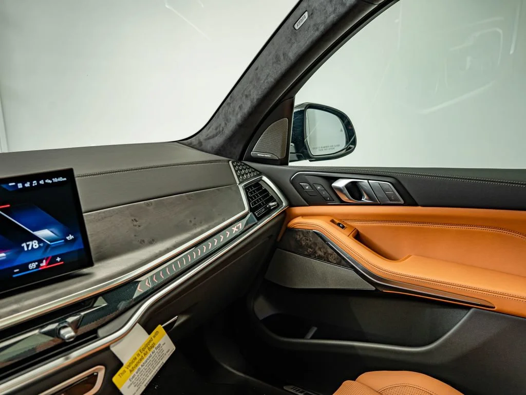 New 2027 Carbon Black Metallic BMW xDrive40i image 29