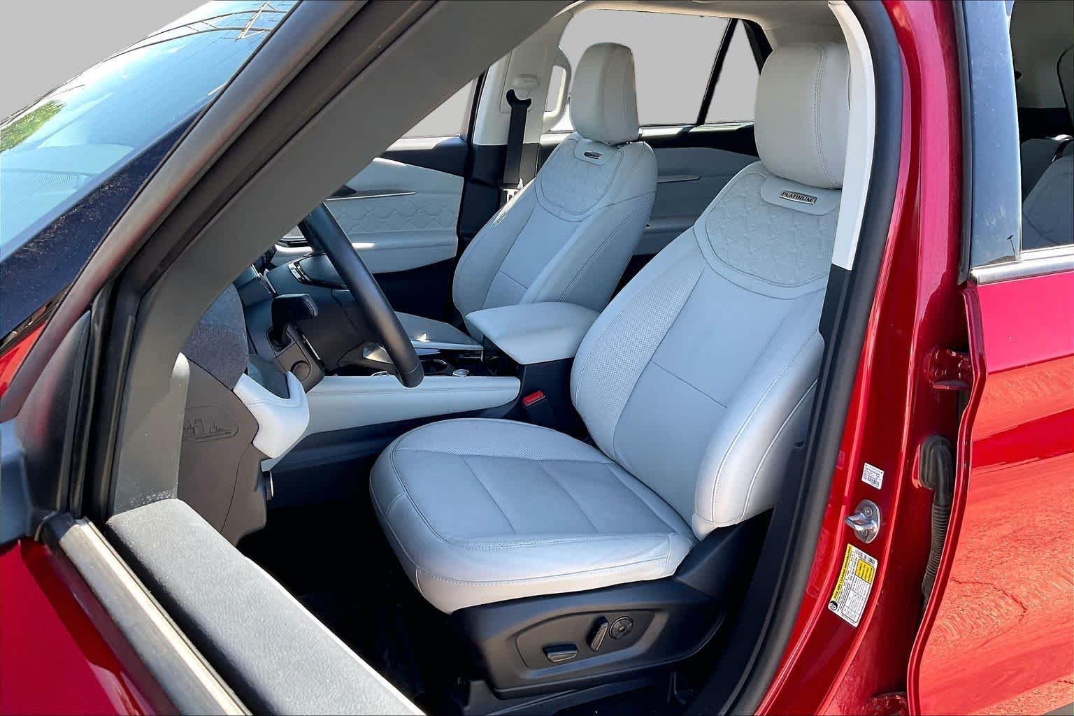 Used 2025 Rapid Red Metallic Tinted Clearcoat Ford Platinum image 8