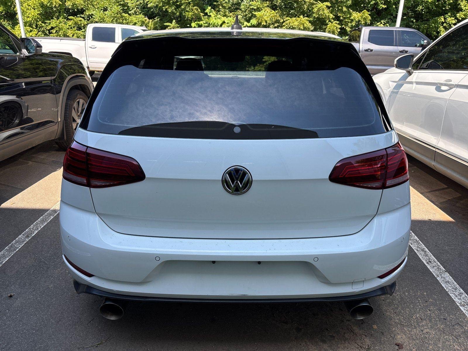 Used 2018 Pure White Volkswagen Autobahn image 4