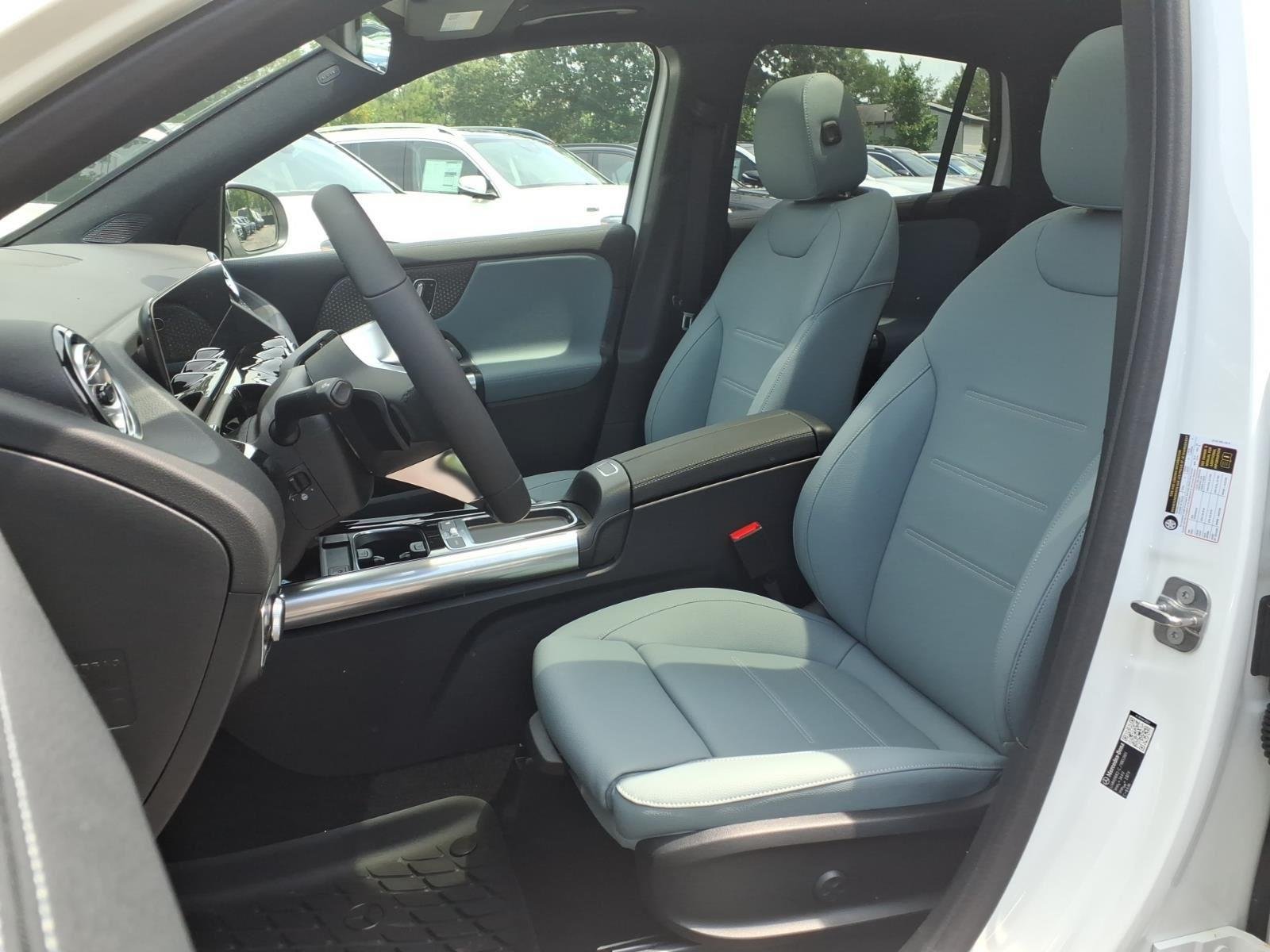 New 2026 Polar White Mercedes-Benz GLA 250 image 20