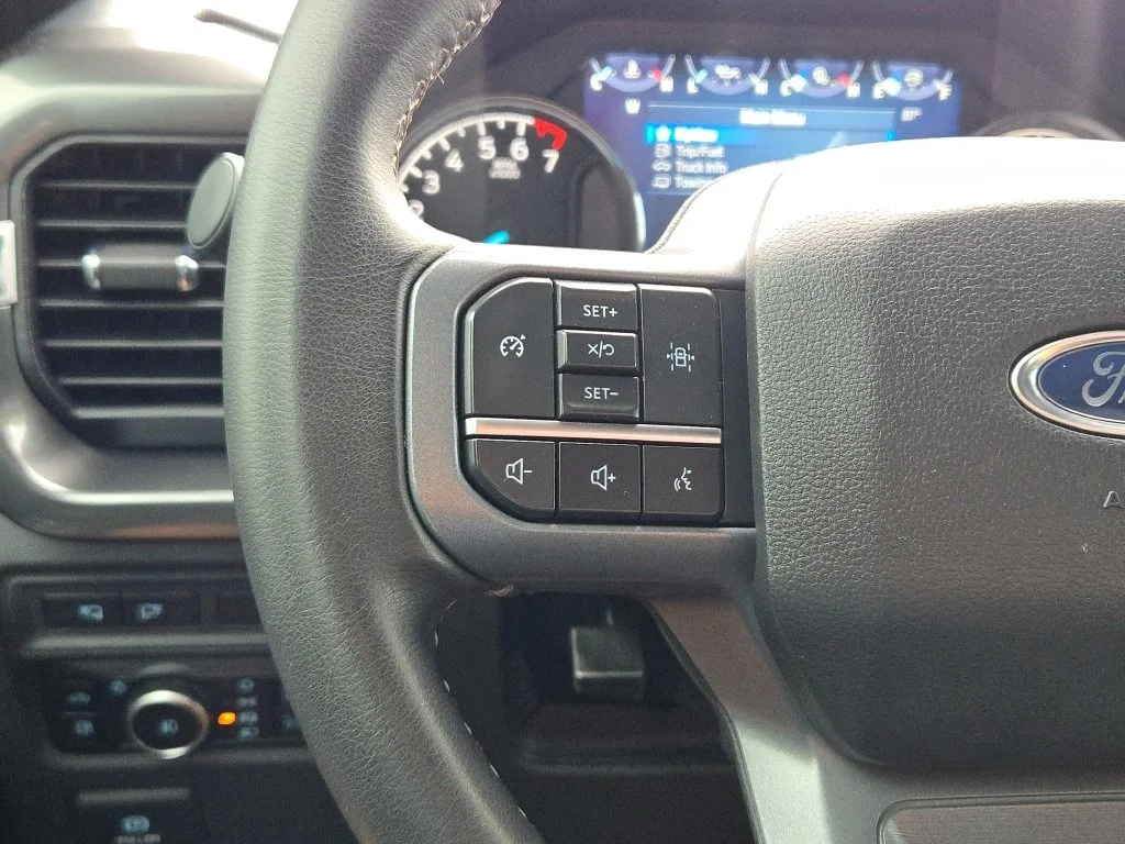 Used 2023 Gray Ford XLT image 30