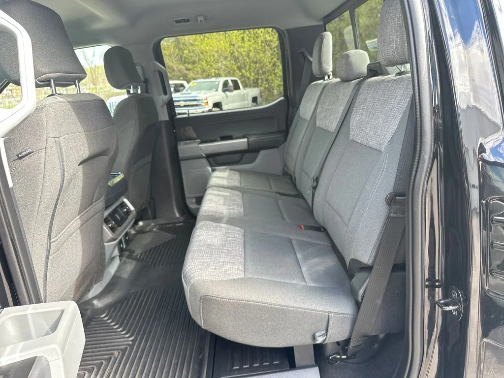 Used 2023 Black Ford XLT image 13