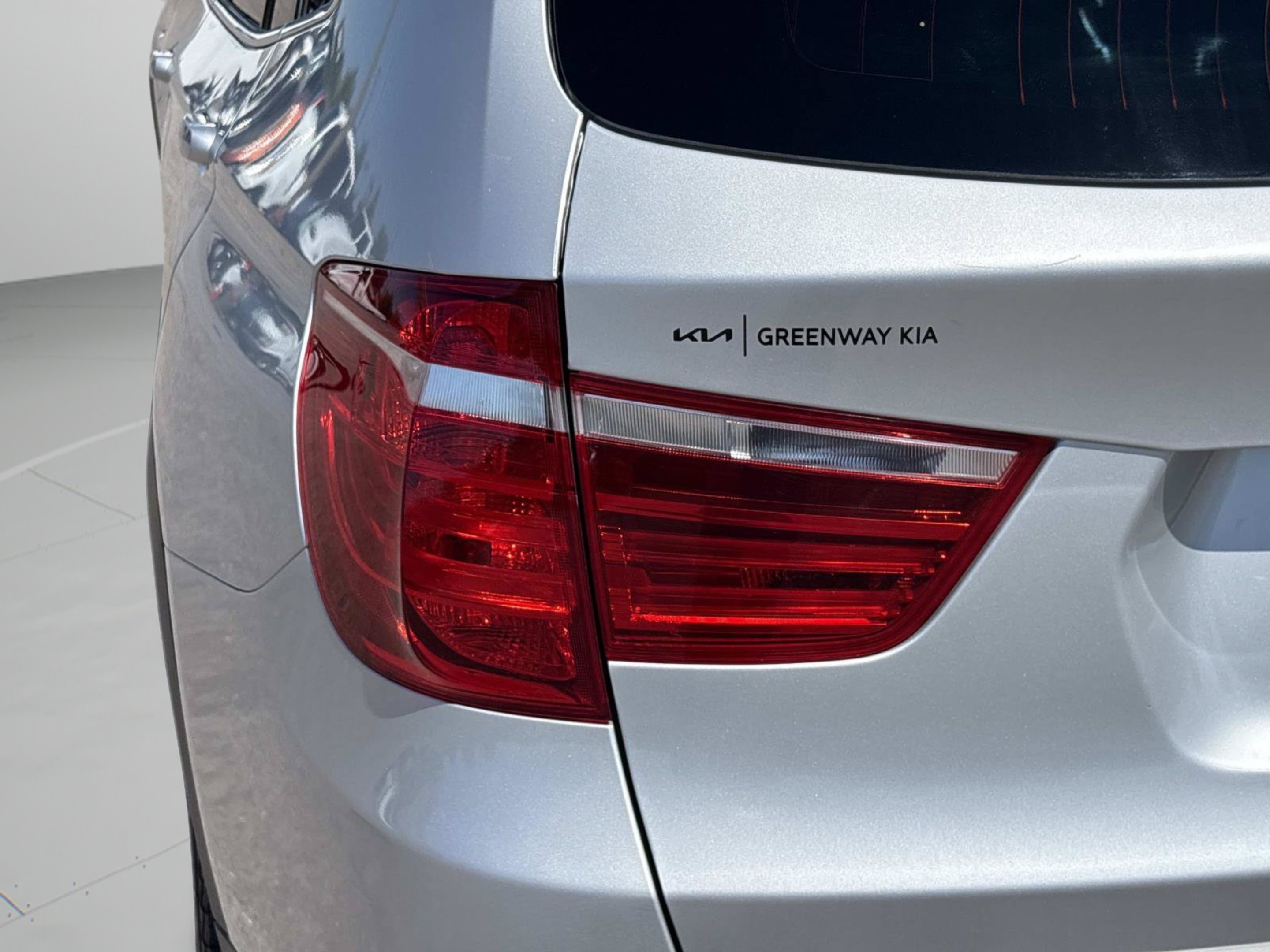 Used 2013 Titanium Silver Metallic BMW xDrive35i image 35
