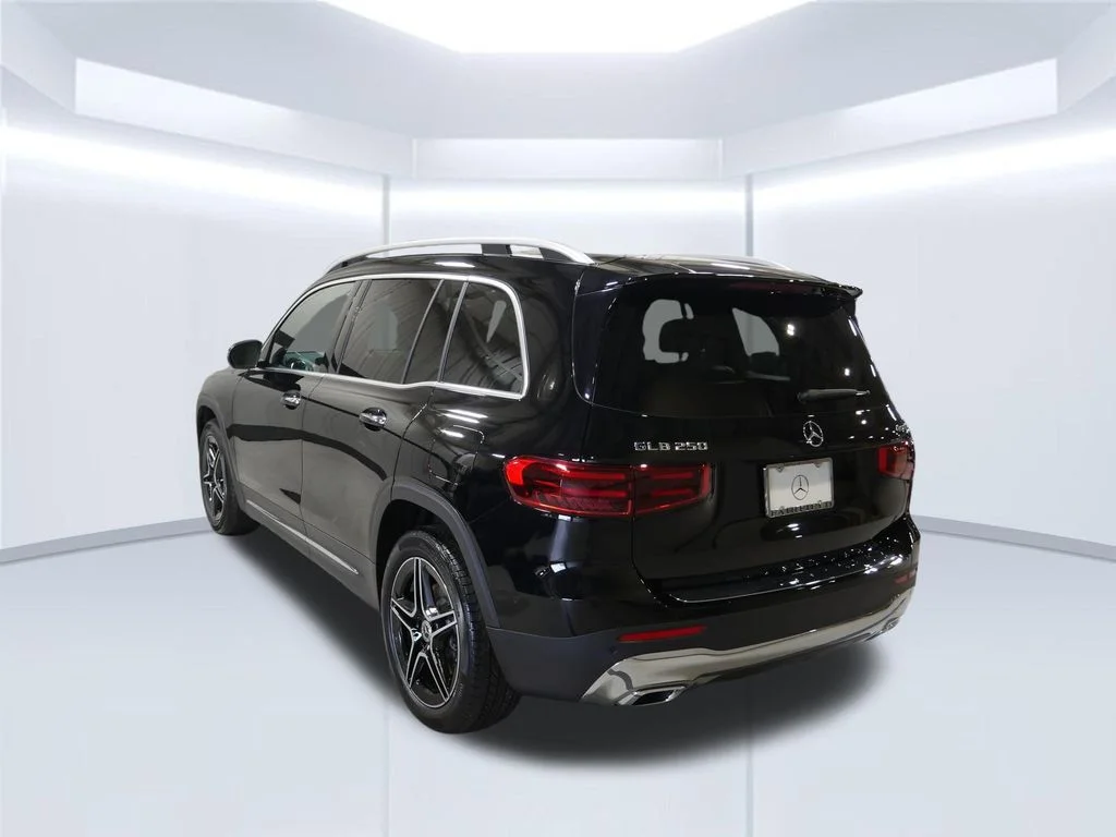 Certified Used 2026 Night Black Mercedes-Benz GLB 250 image 3