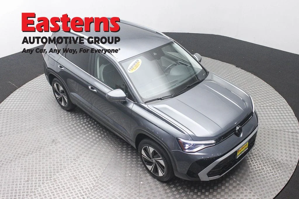 Used 2025 Gray Volkswagen 1.5T SE image 3