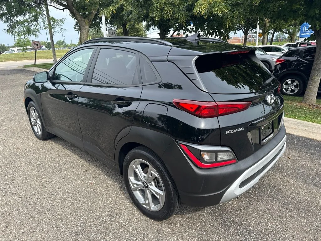 Used 2023 Abyss Black Hyundai SEL image 11