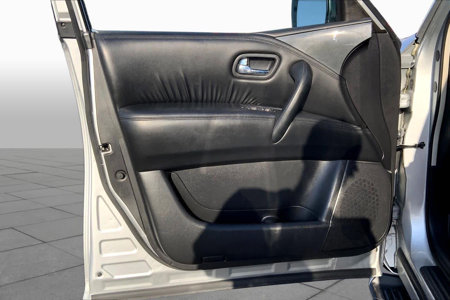 Used 2022 Brilliant Silver Metallic Nissan SV image 43