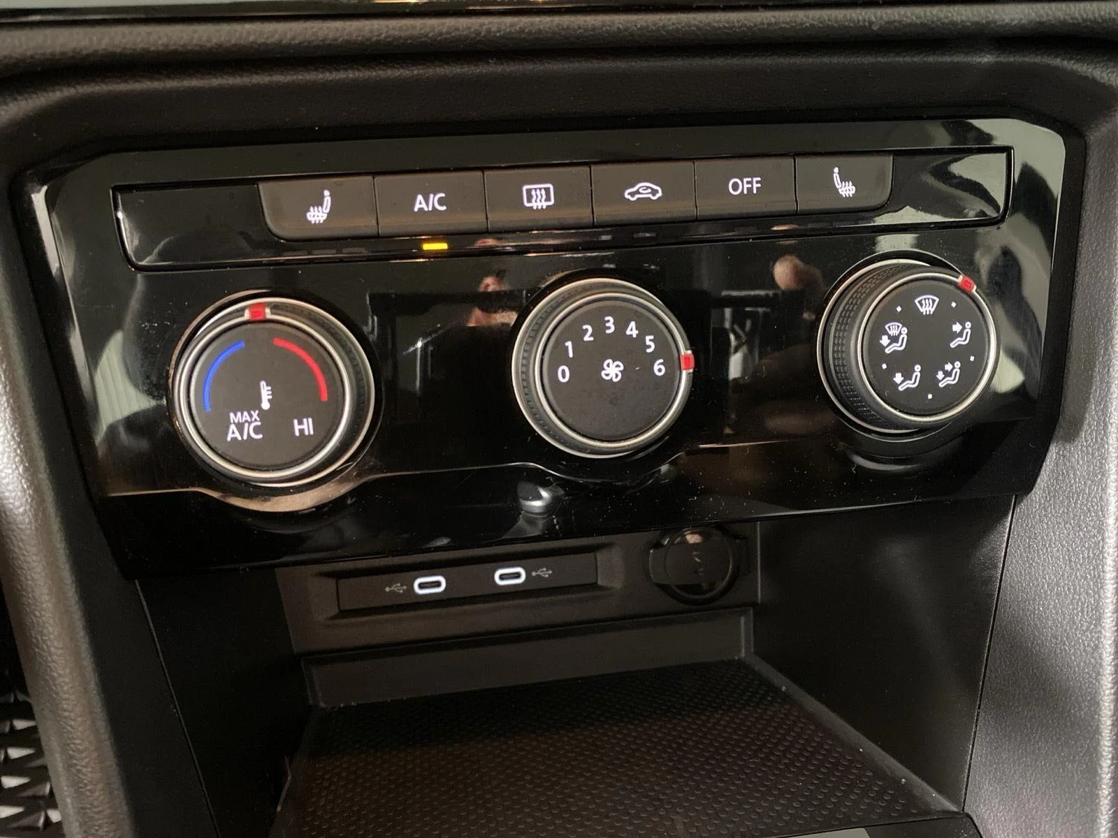 Used 2024 Deep Black Pearl Volkswagen S image 18