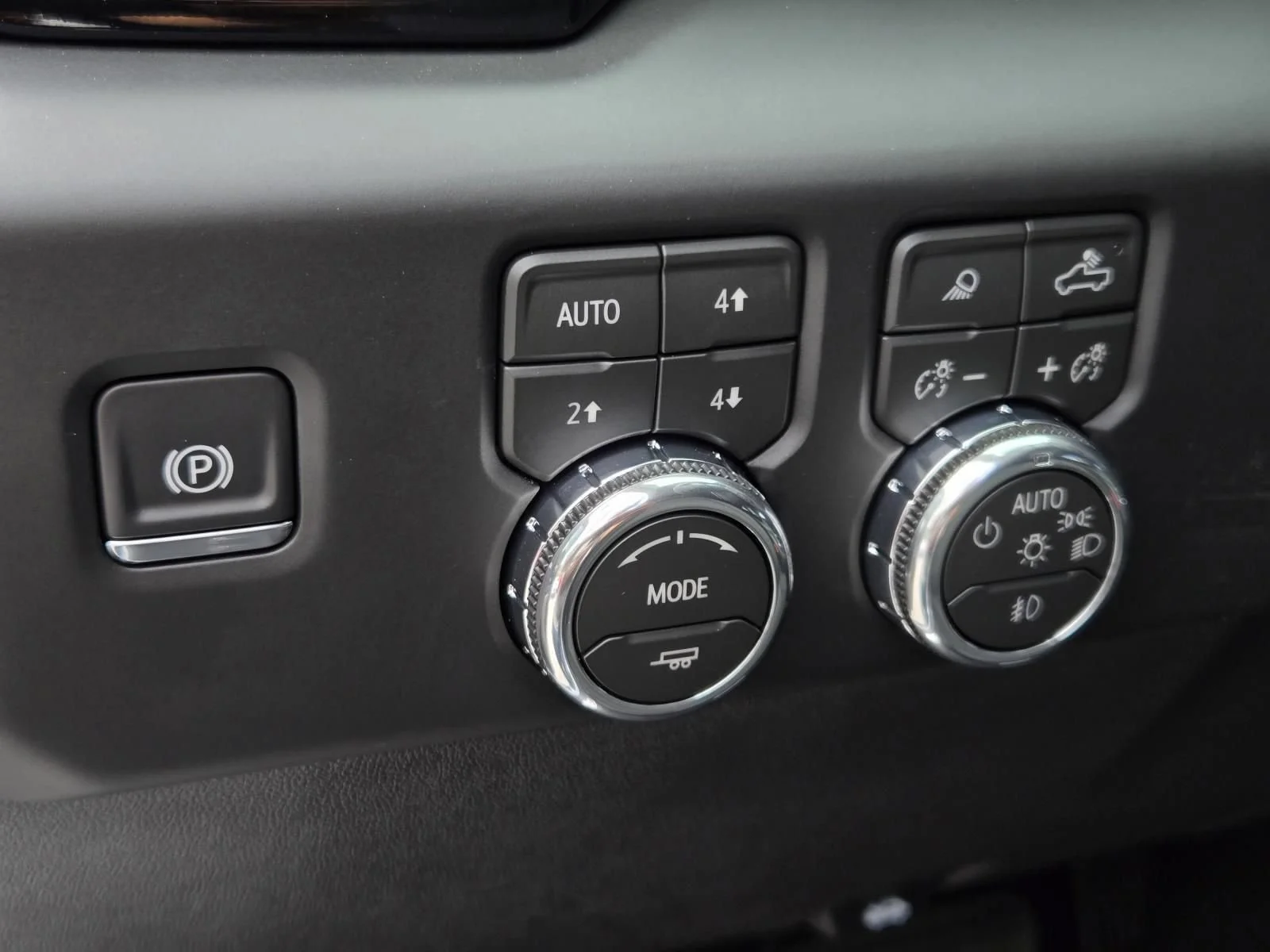 2026 GMC Sierra 1500 Denali - Photo 9