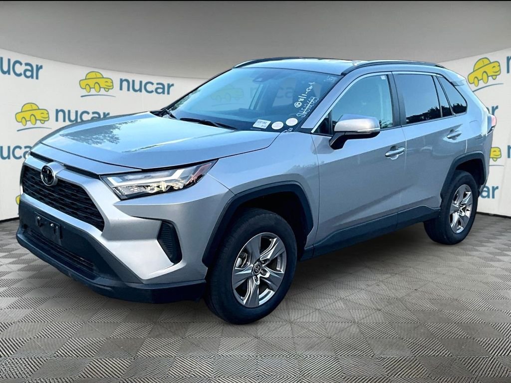 Used 2025 Silver Toyota XLE image 3