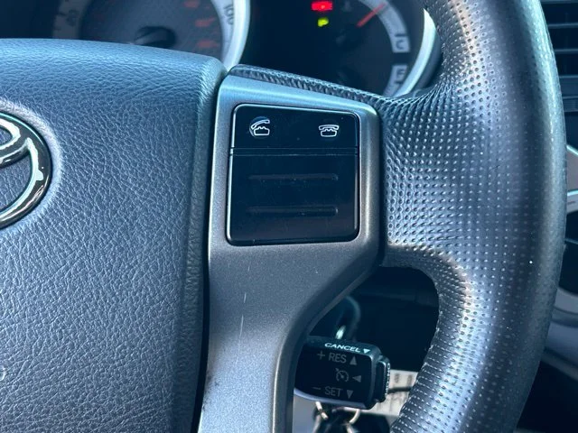 Used 2013 White Toyota Base image 36
