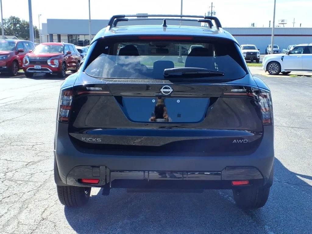 New 2027 Super Black Nissan SV image 4