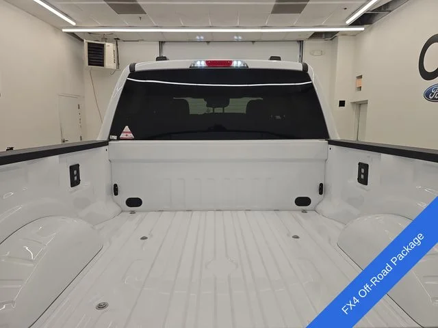 New 2026 Oxford White Ford F-250® XLT image 17