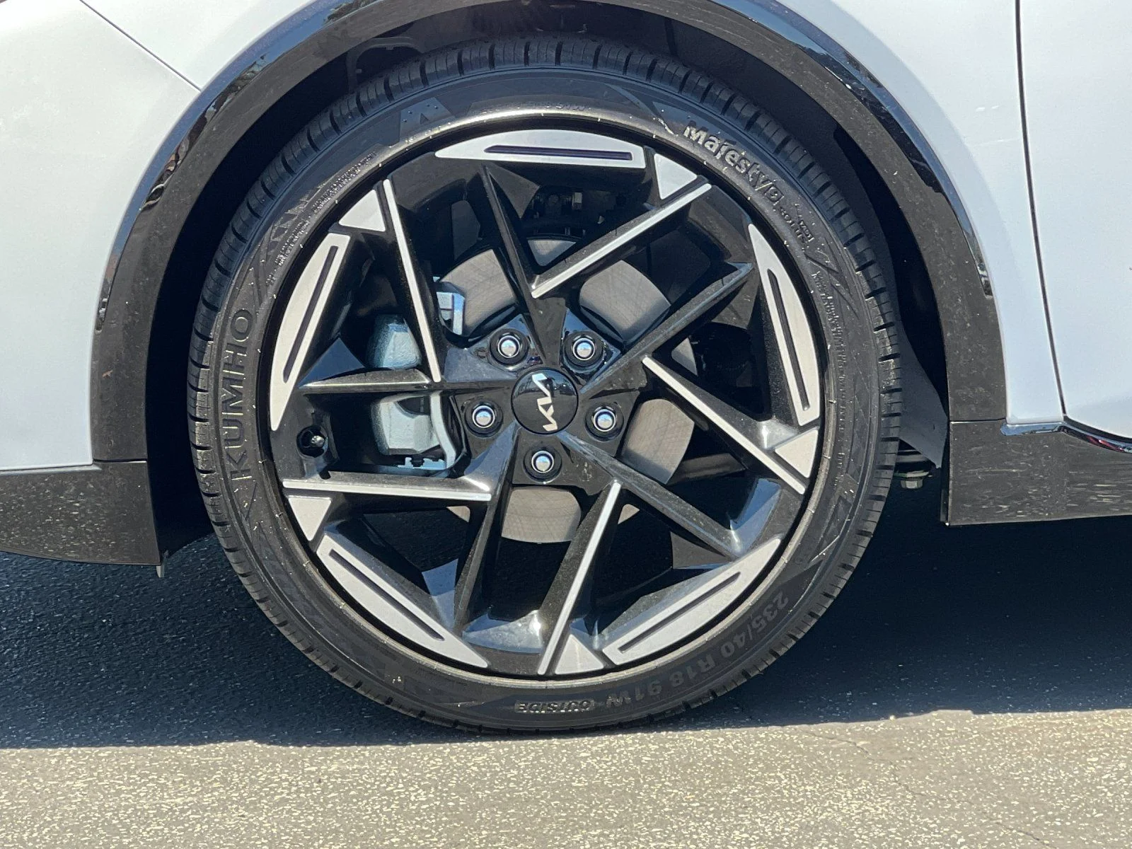New 2026 White Kia GT-Line image 30