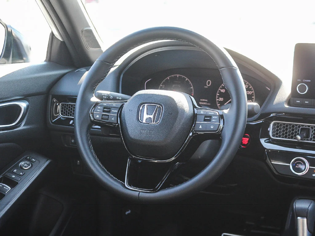 Certified Used 2026 Platinum White Honda Sport image 16