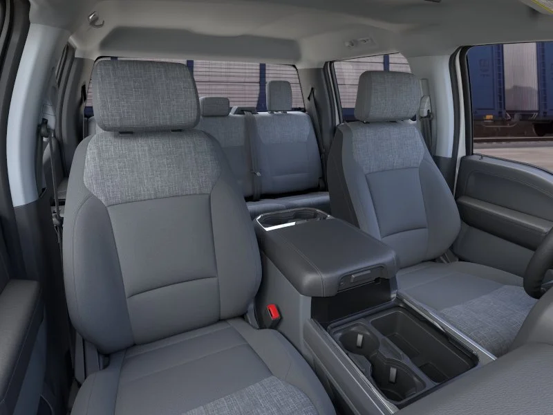 New 2026 Oxford White Ford F-250® XLT image 10