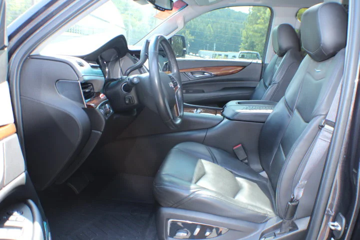 Used 2016 DARK GRANITE METALLIC Cadillac Premium Collection image 13