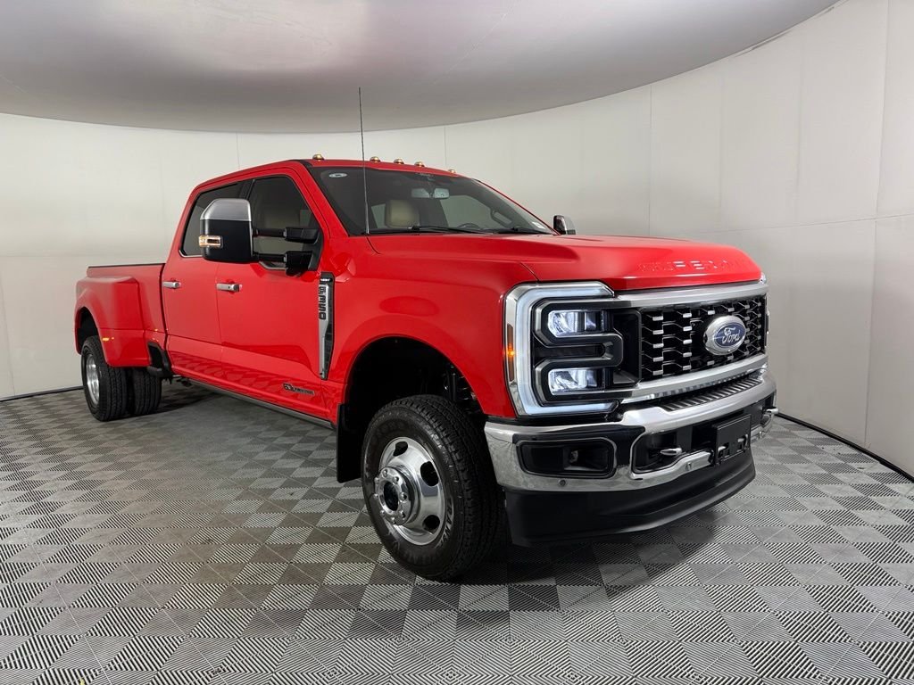 Used 2024 Red Ford Lariat image 5
