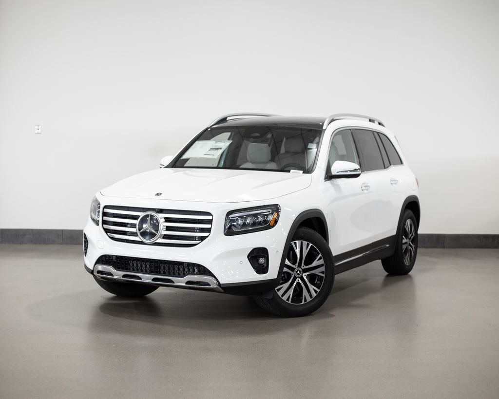 2026 Mercedes-Benz GLB GLB 250 4MATIC's photo
