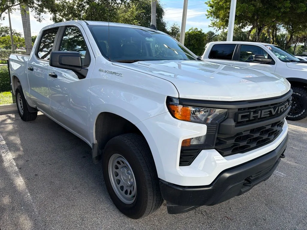 Used 2026 Summit White Chevrolet WT image 3