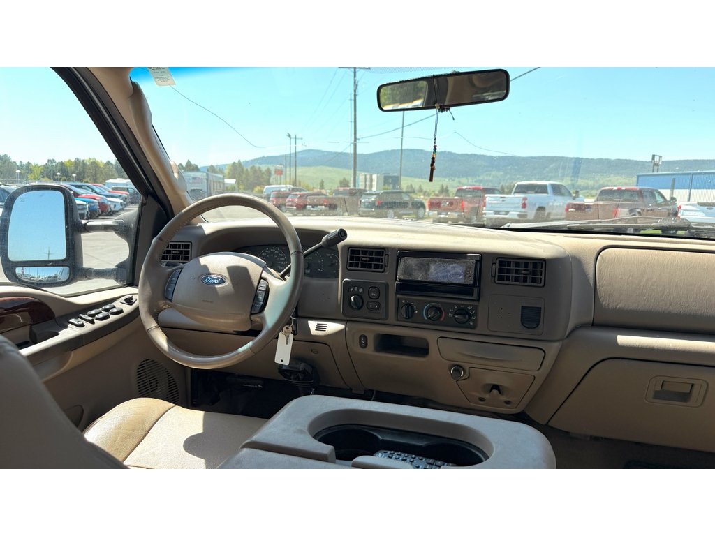 Used 2004 BLUE Ford  image 14
