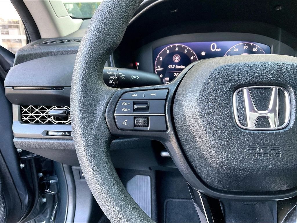 Used 2023 Gray Honda LX image 22