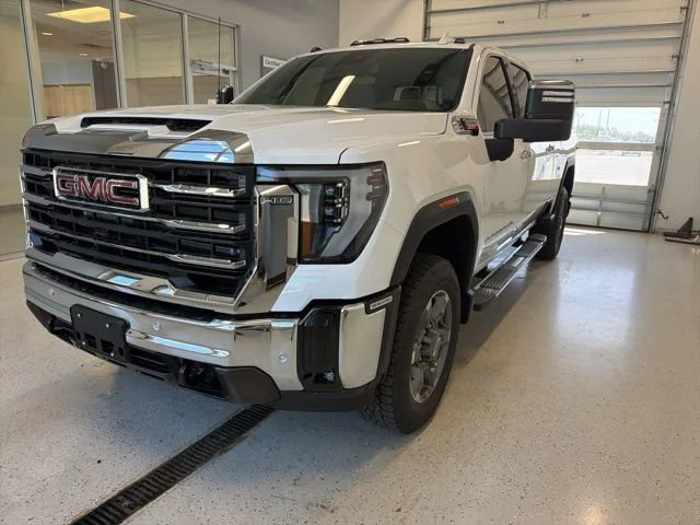 2026 GMC Sierra 3500HD SLT - Photo 9
