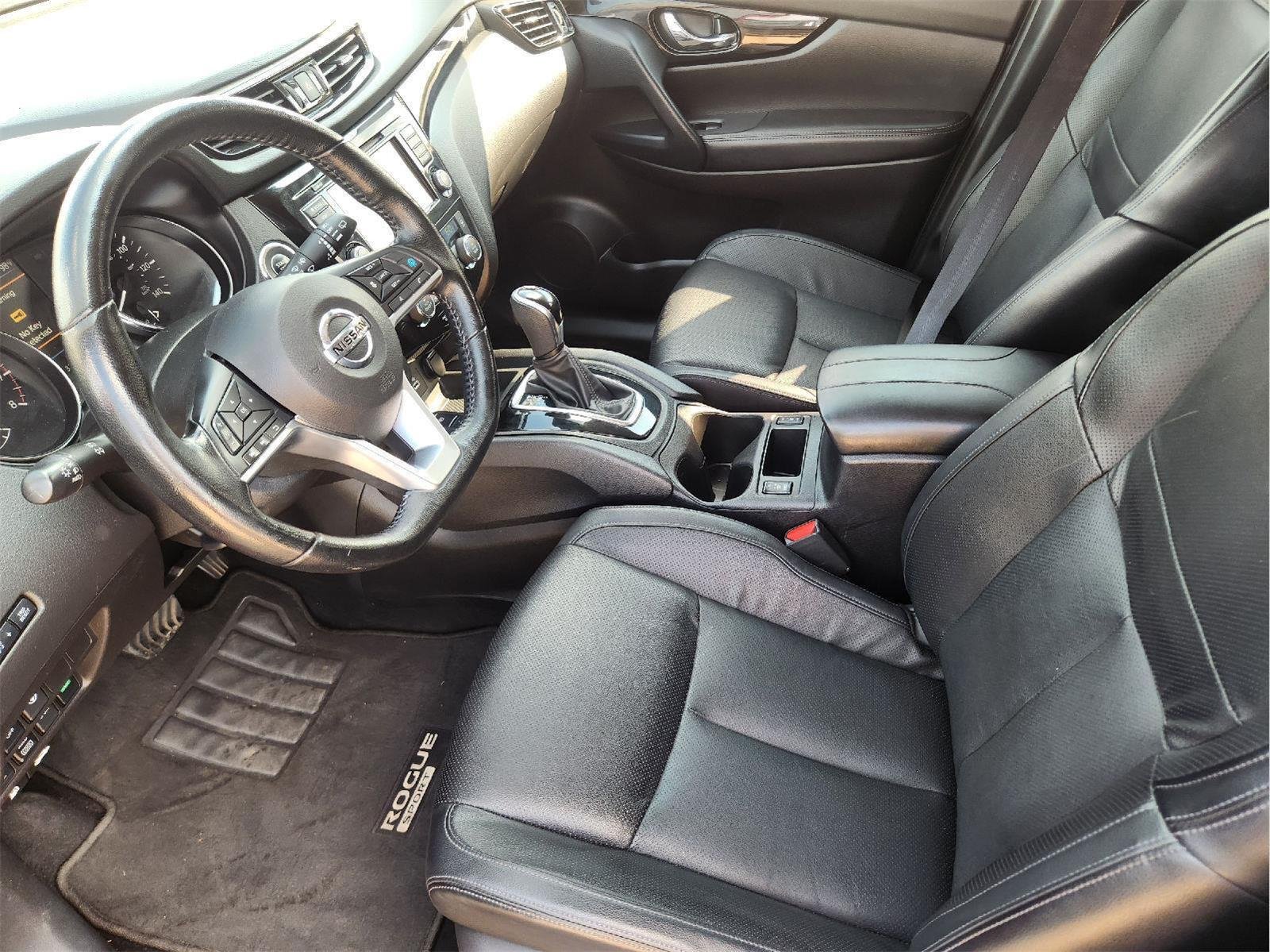 Used 2022 Scarlet Ember Pearl Metallic Nissan SL image 12