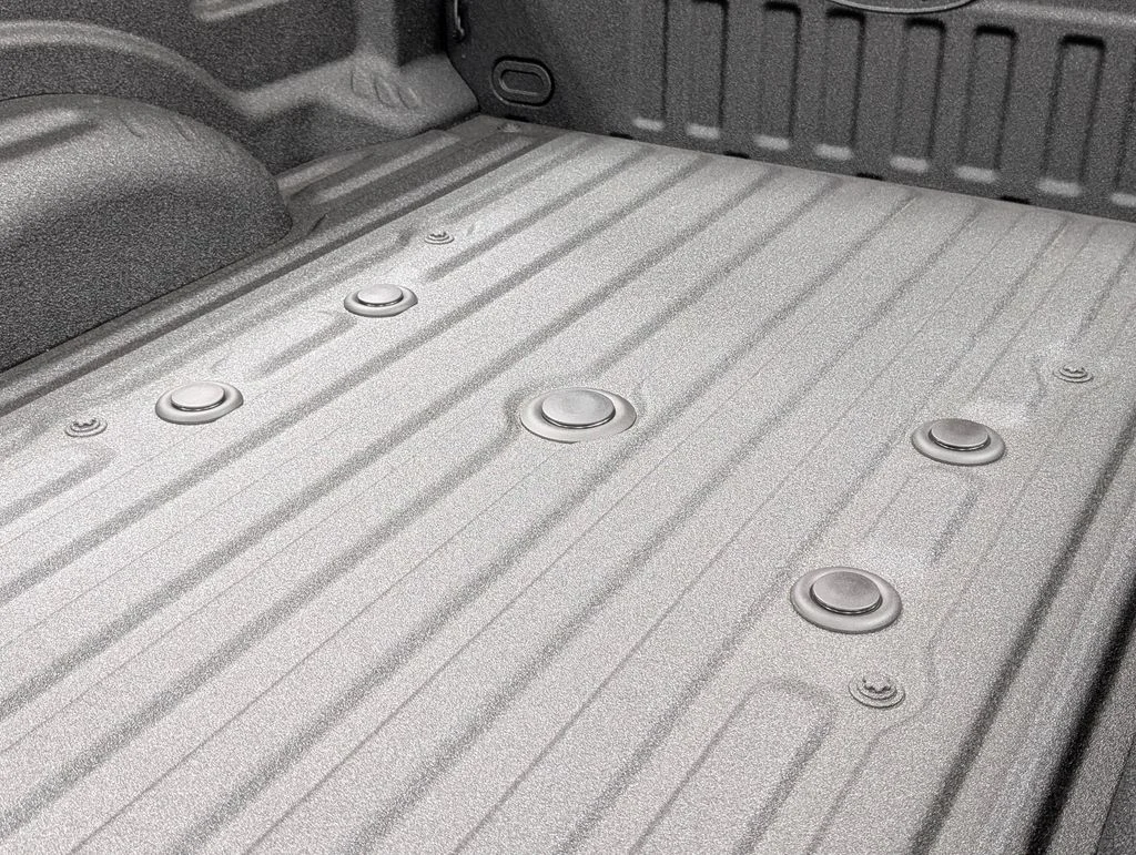 New 2026 Glacier Gray Metallic Tri-Coat Ford F-250® Lariat® image 28