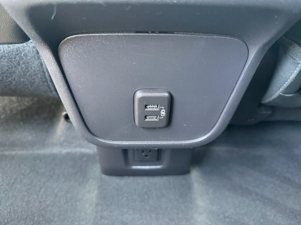 Used 2024 Sterling Metallic GMC SLT image 27