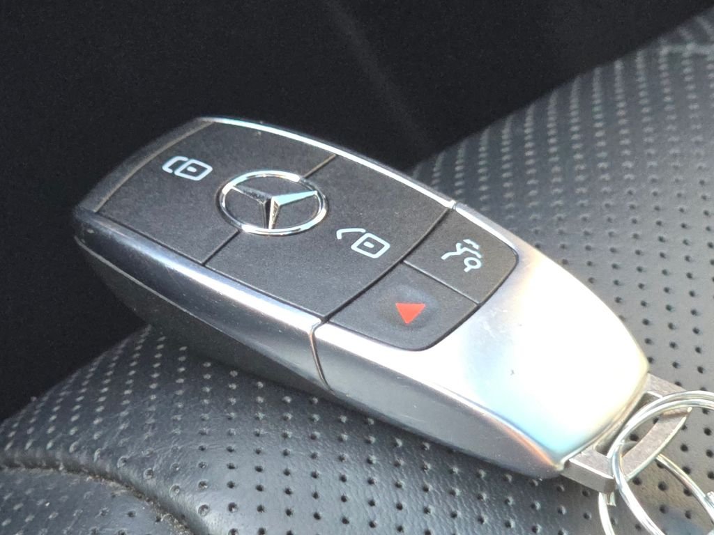 Certified Used 2024 MANUFAKTUR Alpine Gray Mercedes-Benz GLS 580 image 38