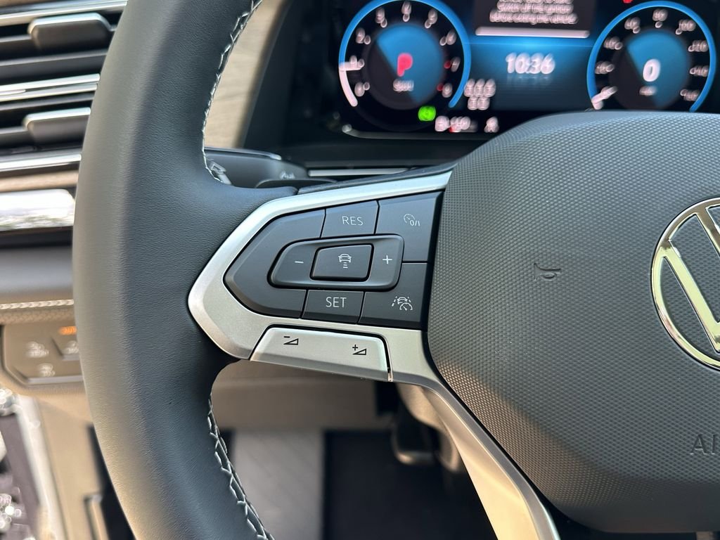 New 2026 Black Volkswagen 2.0T SE w/Technology image 29