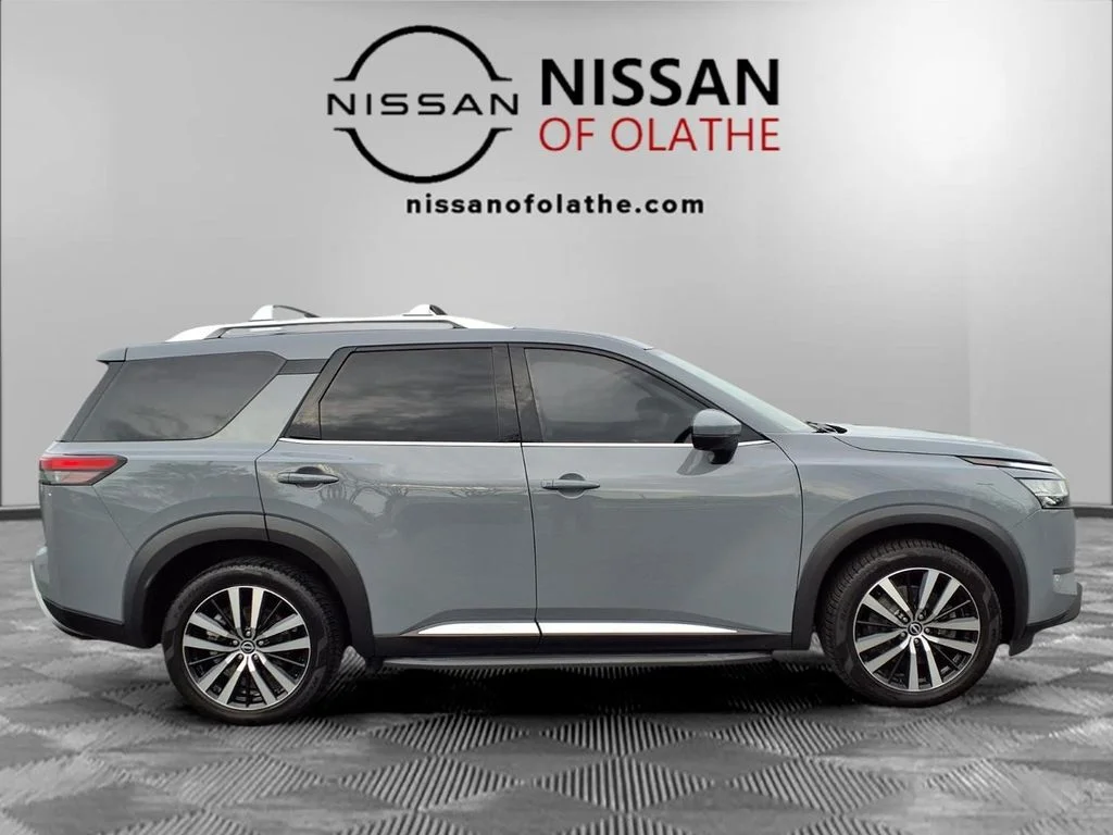 Used 2023 Gray Nissan Platinum image 30