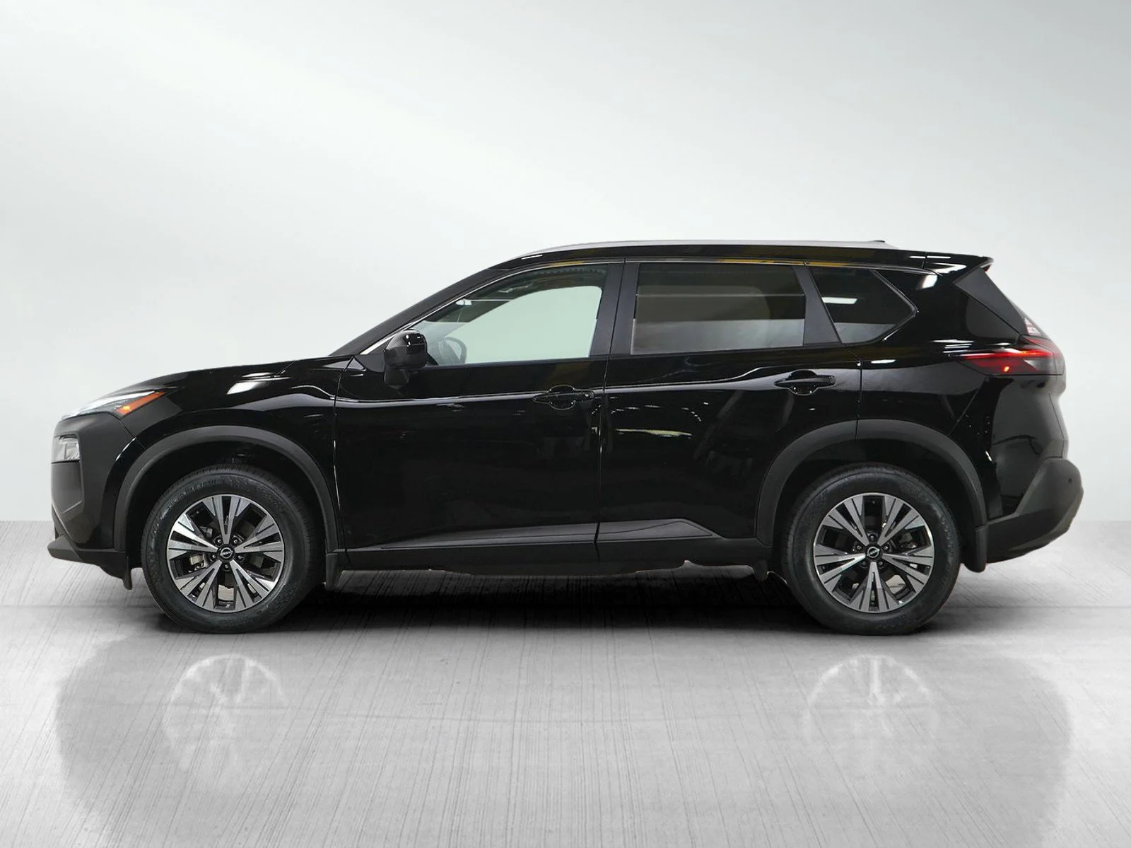 Used 2023 Nissan Rogue SV with VIN JN8BT3BB9PW488442 for sale in Burnsville, Minnesota