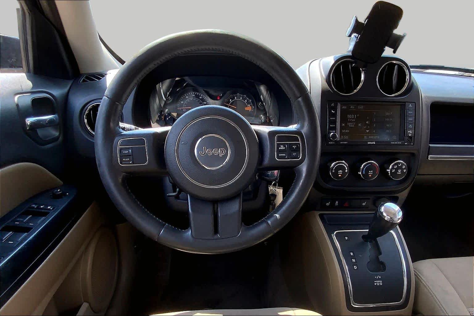 Used 2014 Rugged Brown Pearlcoat Jeep Latitude image 6