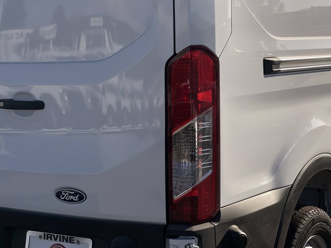 New 2026 Oxford White Ford  image 15