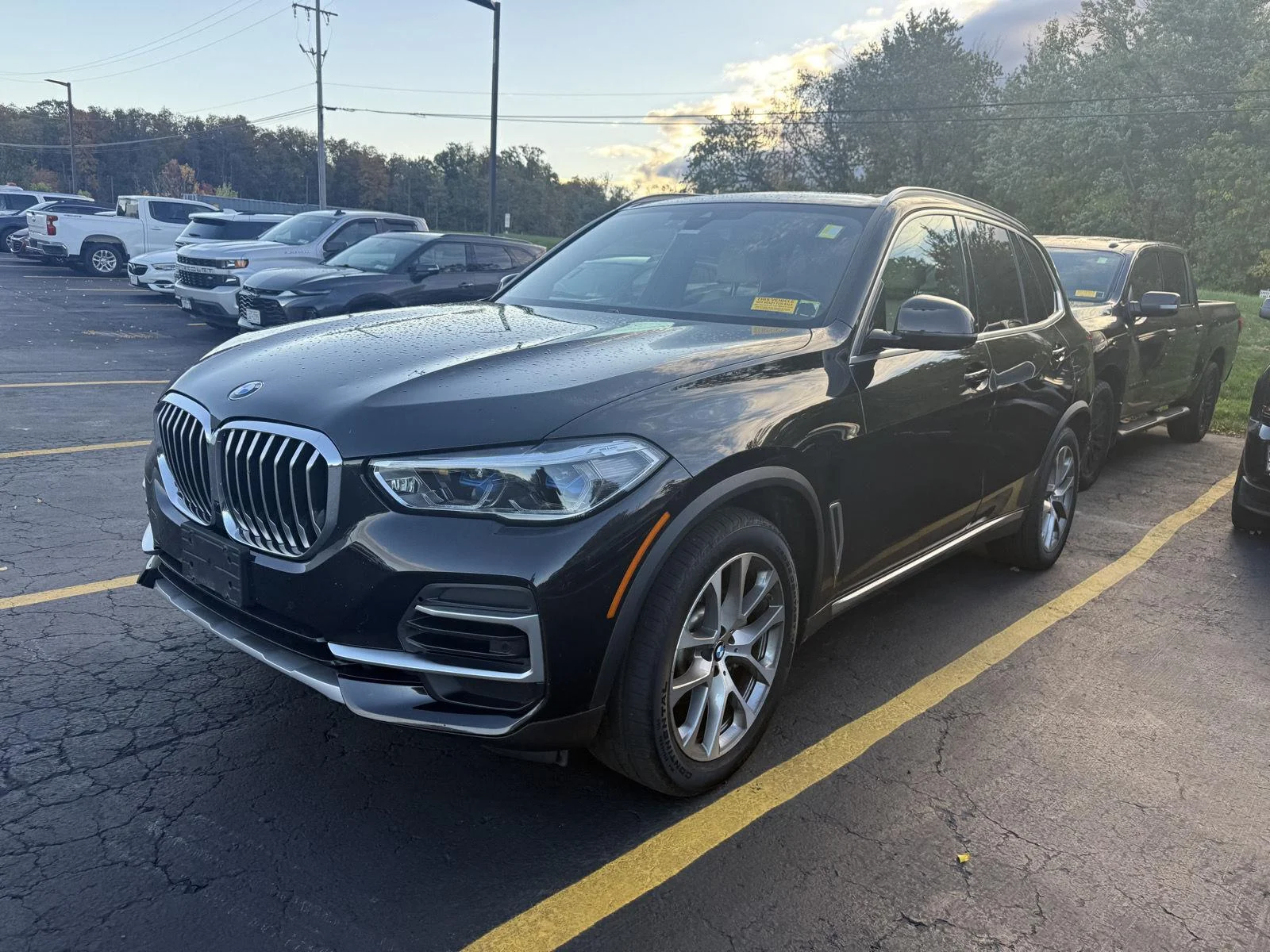 Used 2022 Black Sapphire Metallic BMW xDrive40i image 3