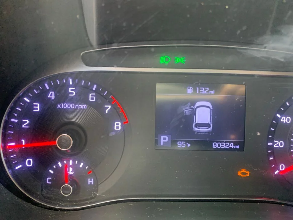 Used 2022 Cherry Black Kia LX image 6