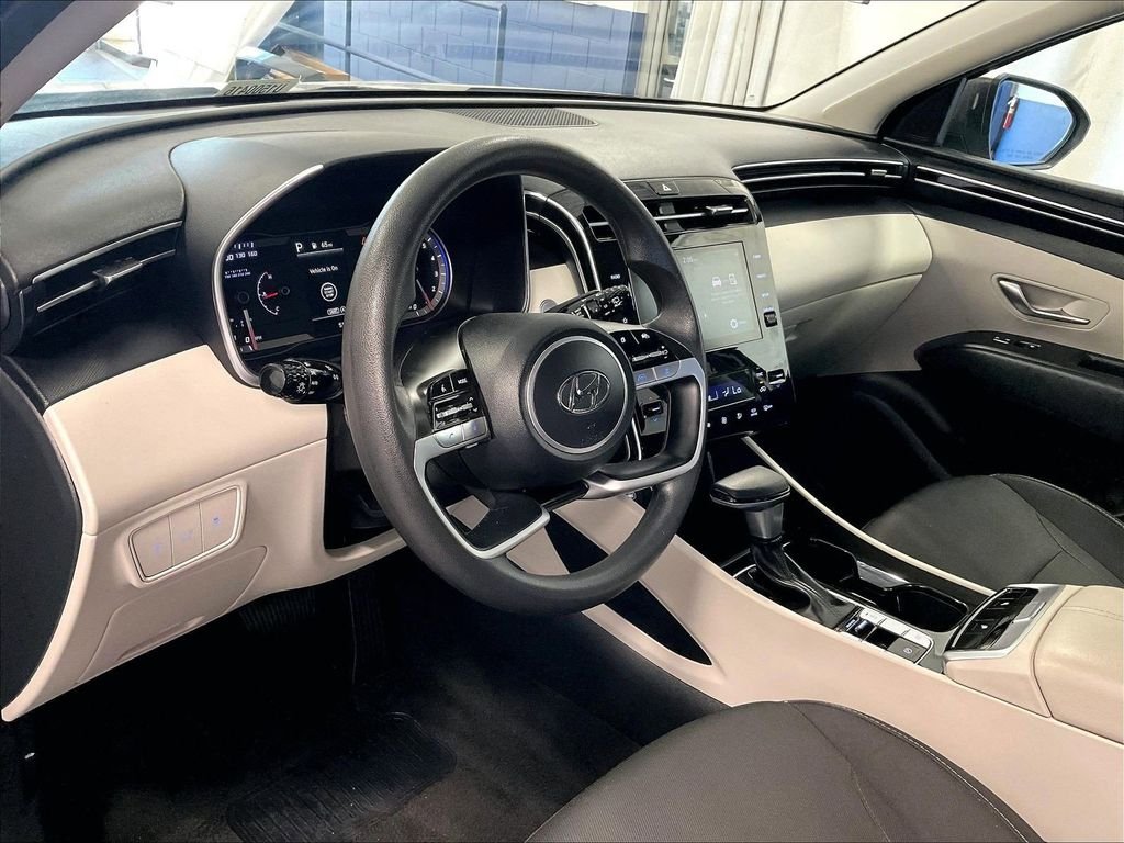 Used 2024 Silver Hyundai SEL image 8