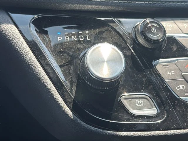 2025 Chrysler Pacifica Select - Photo 23