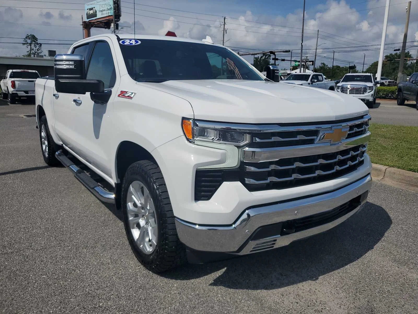Used 2024 Summit White Chevrolet LTZ image 8