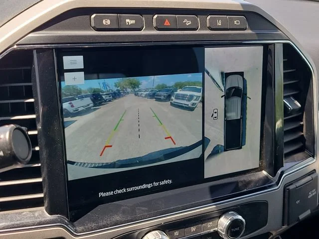 Used 2022 White Ford XL image 32