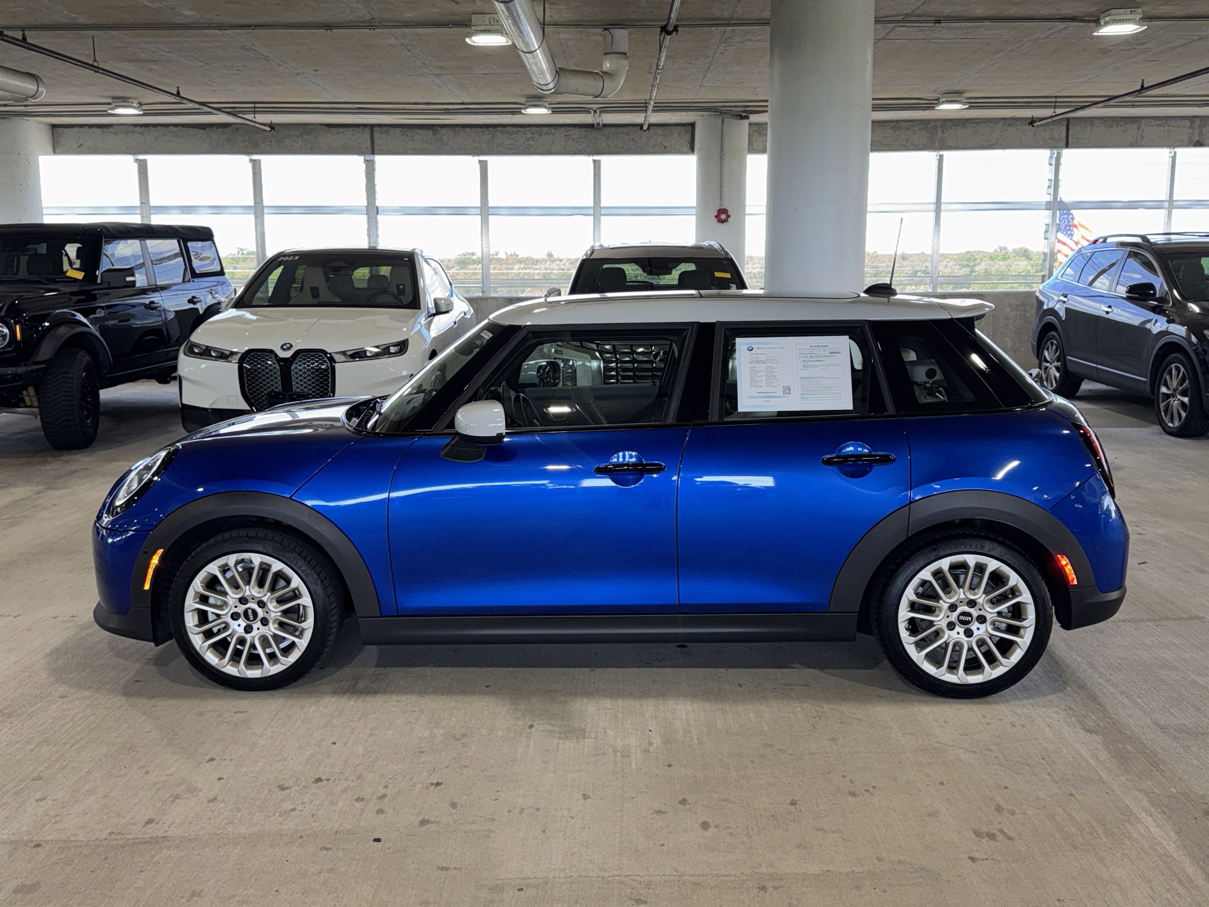 Used 2025 Blazing Blue Metallic MINI Signature Plus image 5