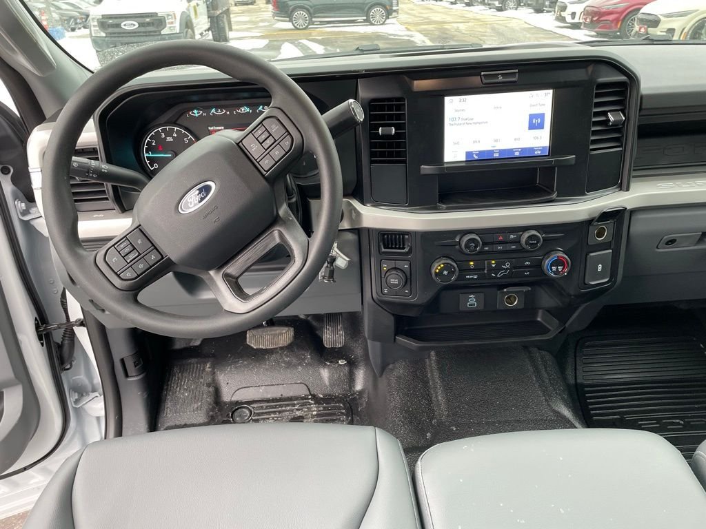 New 2026 Oxford White Ford F-250® XL image 5