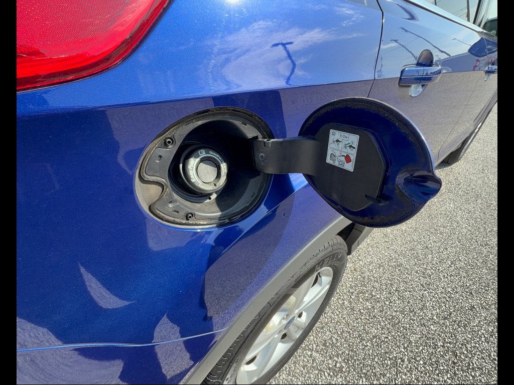 Used 2016 Deep Impact Blue Ford SE image 24